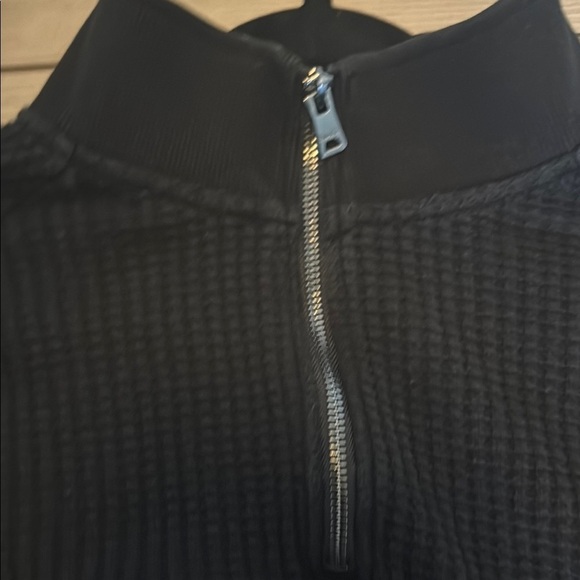 Roots Black Half-Zip Sweater - Picture 4 of 4